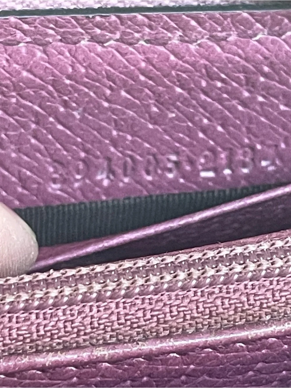 Gucci GG canvas zip-around wallet gently used💕 - Picture 9 of 10
